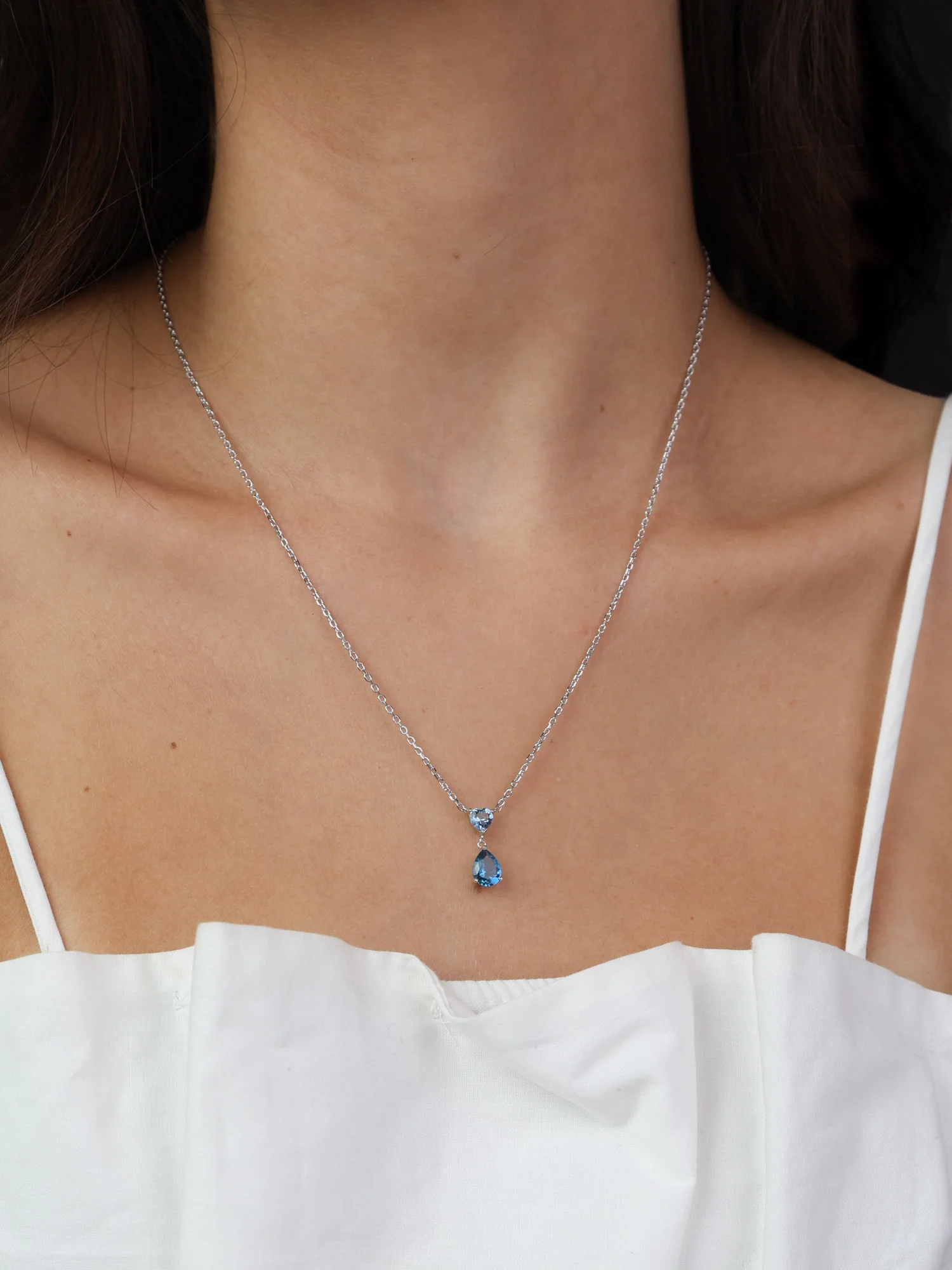 Fio com pendente lágrima em prata 925 com zircónia azul - Image 2